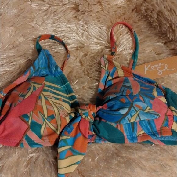 Kona SolWomen's Abstract Tropical Print  Tie-Front Bikini Top NWT.  Size S 4-6 - Picture 6 of 11
